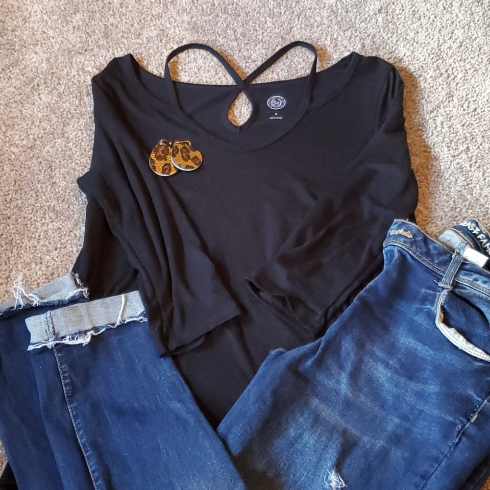 Quarter sleeve shirt